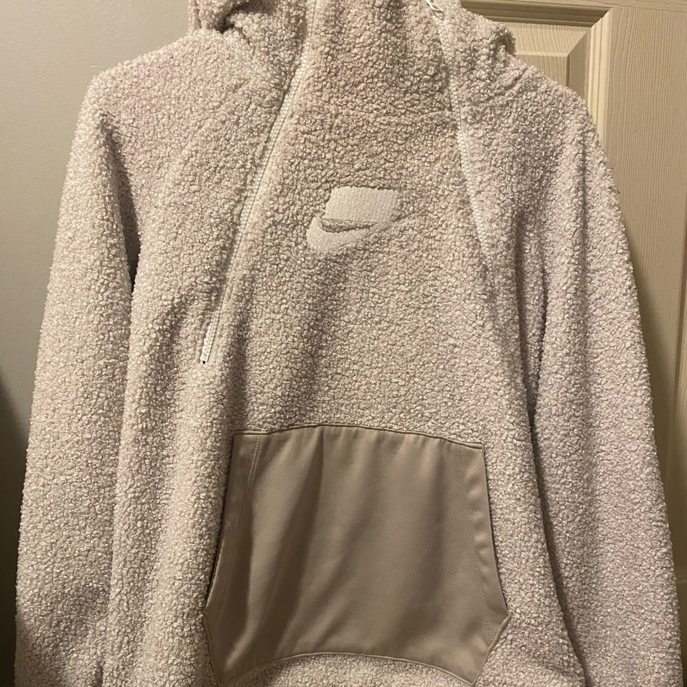 Nike sherpa Hoddie  in ivory sz M